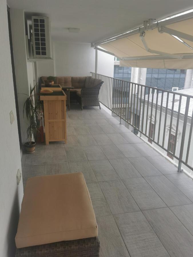 Amavera Apartment Târgu Jiu Esterno foto